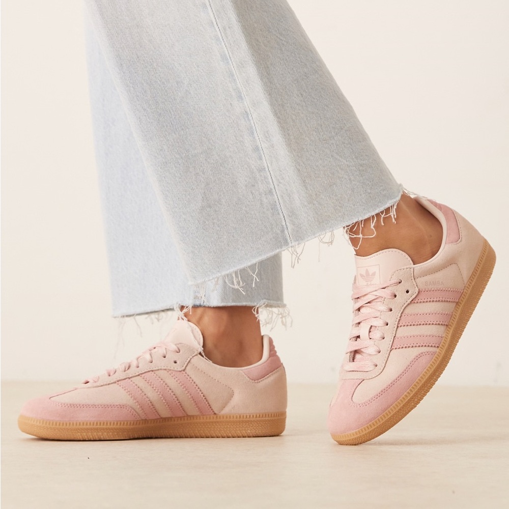 Adidas Samba Pink. Size 6